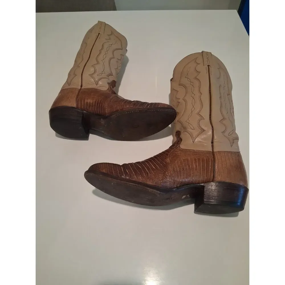 J. Chisholm title vtg